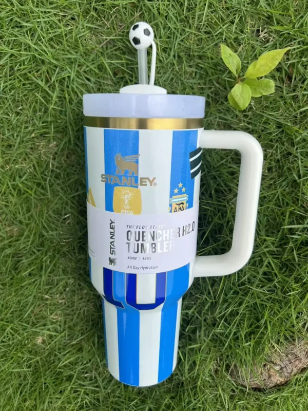 lionel-messi-argentina-stanley-cup-product-image-2 Argentina number 10 tumbler with soccer straw topper
