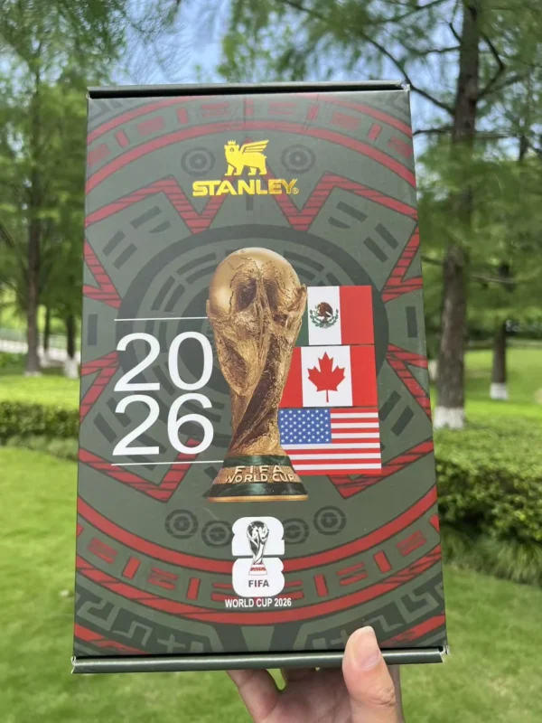 world-cup-2026-mexico-stanley-cup-product-image-4 Mexico 2026 soccer tumbler presentation gift box