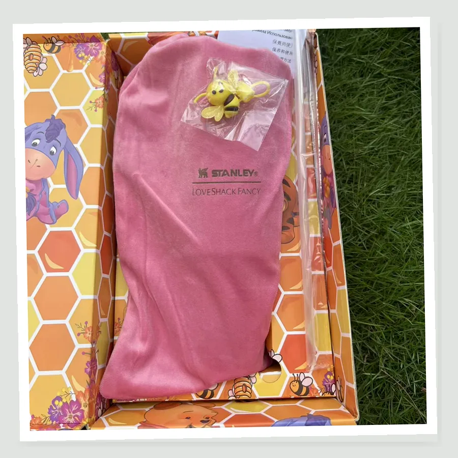 Pooh & Friends-Inspired Honeycomb 40oz Tumbler Gift Set buyer daily use photo